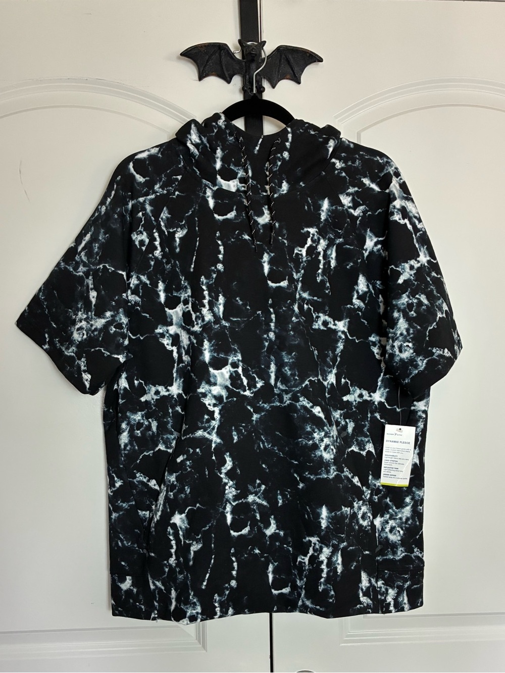 Old Navy Active Short-Sleeve Hoodie in Black Marble NWT size Men’s L - Picture 2 of 11